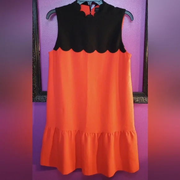 Victoria Beckham Orange and Black Scalloped neck Sleeveless Dress. Ruffle Bottom - Picture 2 of 10